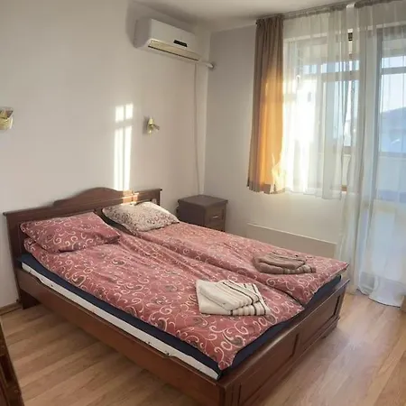 даник Apartment